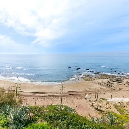 Seabreeze Escape Apartment